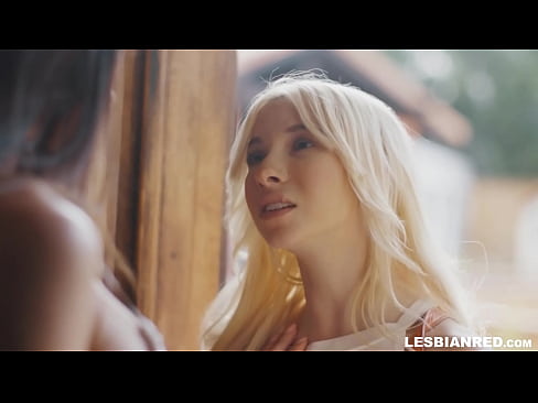 ❤️ Stelpan kemur heim nokkrum mánuðum síðar og endar með því að borða kisu stjúpmömmu sinnar ❤️❌ Gæðaklám á is.pornobot.ru ❌️❤